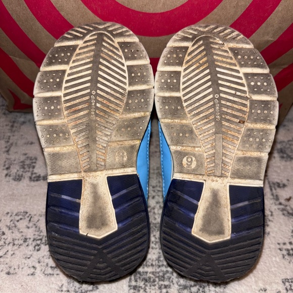 Bluey Toddler Light Up Shoes - Sz 9 - Picture 3 of 3